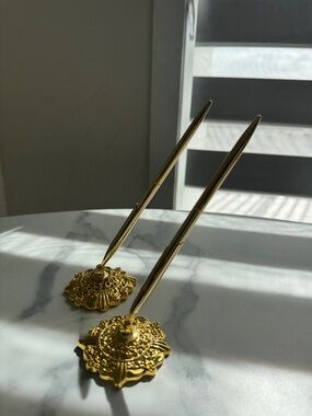 Set of Gold Decorative Pen Set with Ornate Bases